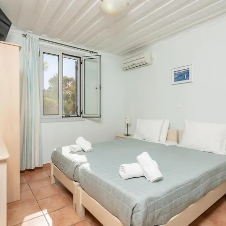 Maria House * Dhamoulianáta